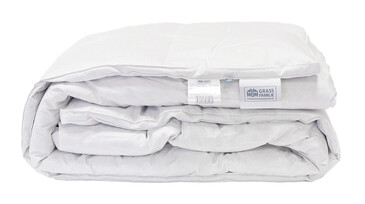 Одеяло с бортиком кассетное White Familie DownWhite Down. Всесезонное German Grass
