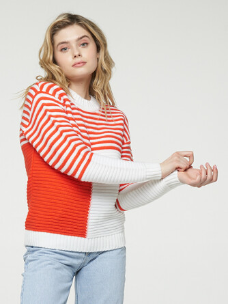 Джемпер Be You