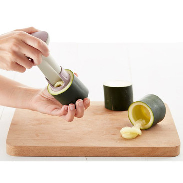 Нож для удаления сердцевины из овощей и фруктов Lekue